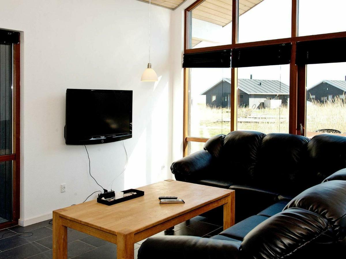 8 Person Holiday Home In Ulfborg Thorsminde Extérieur photo